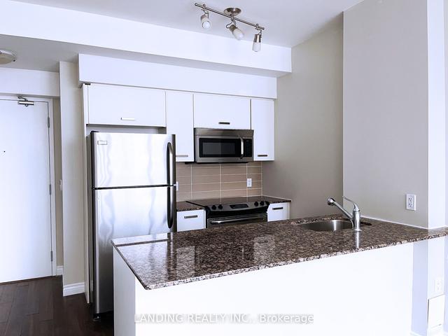404 - 832 Bay St, Condo with 1 bedrooms, 1 bathrooms and 0 parking in Toronto ON | Image 14