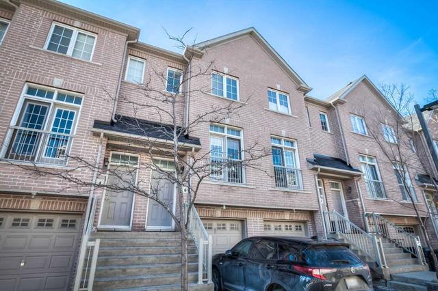 6 Pont Lane, House attached with 3 bedrooms, 2 bathrooms and 2 parking in Toronto ON | Image 12