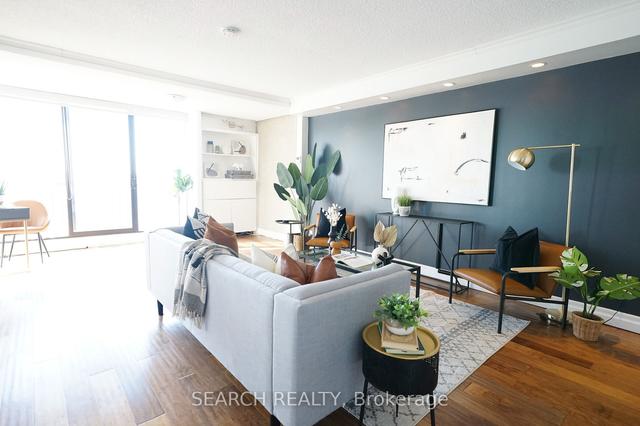 1027 - 33 Harbour Sq, Condo with 2 bedrooms, 3 bathrooms and 1 parking in Toronto ON | Image 23