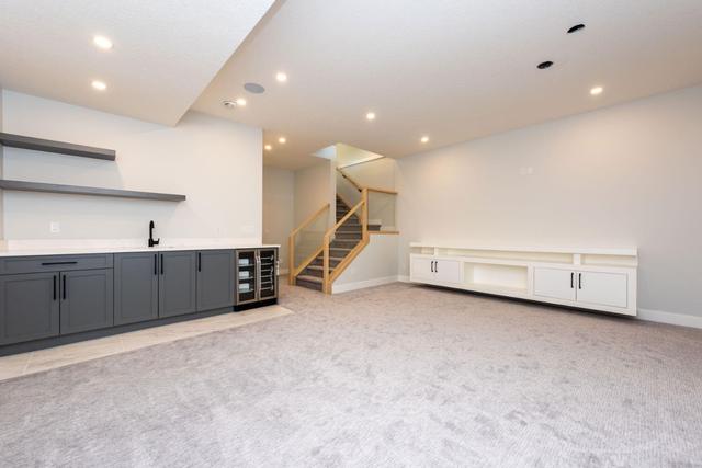 2704 5 Avenue Nw, Home with 4 bedrooms, 3 bathrooms and 2 parking in Calgary AB | Image 25