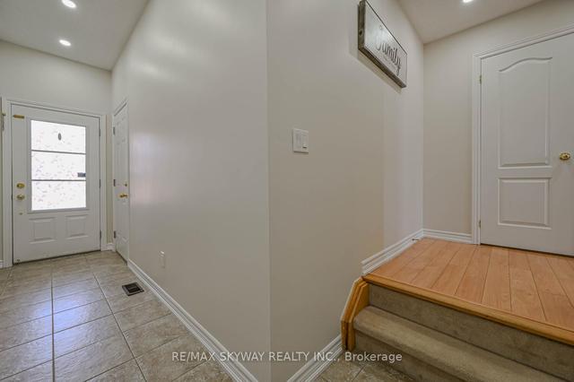 3 Telegraph St, House attached with 3 bedrooms, 4 bathrooms and 2 parking in Brampton ON | Image 40