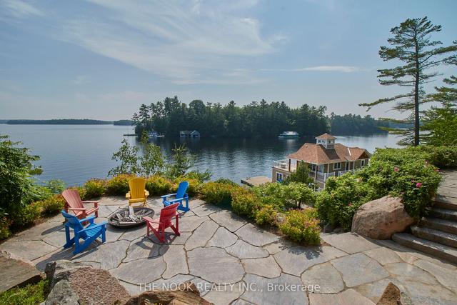 2189 Muskoka Rd 118 W Rd W, House detached with 3 bedrooms, 8 bathrooms and 10 parking in Muskoka Lakes ON | Image 3