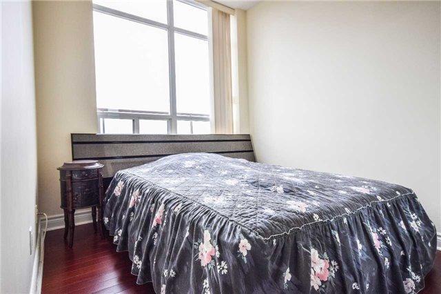 Uph1 - 2 Clairtrell Rd, Condo with 3 bedrooms, 2 bathrooms and 1 parking in Toronto ON | Image 17