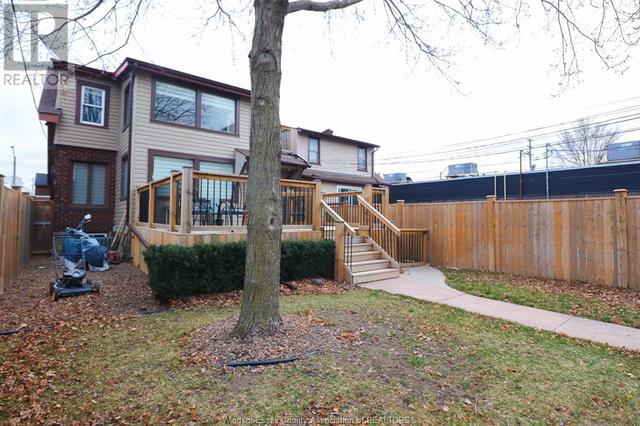 1671 Victoria Avenue, House detached with 4 bedrooms, 1 bathrooms and null parking in Windsor ON | Image 35