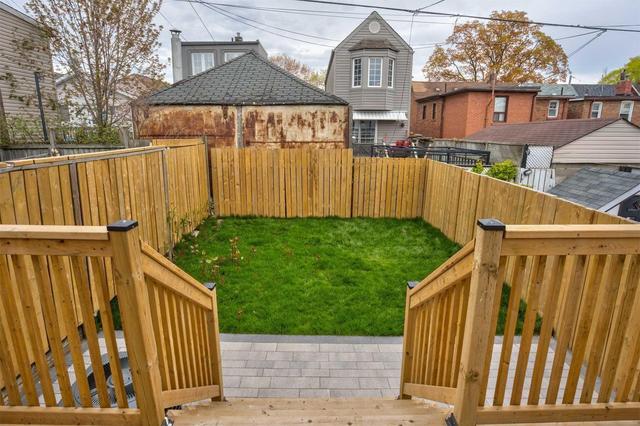 75 Castleton Ave, House detached with 3 bedrooms, 4 bathrooms and 1 parking in Toronto ON | Image 19