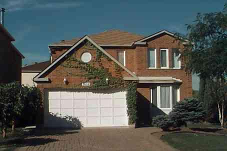 3638 Colonial Dr, House detached with 4 bedrooms, 4 bathrooms and 6 parking in Mississauga ON | Image 1