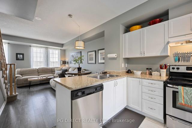 8 - 33 Island Rd, Townhouse with 3 bedrooms, 3 bathrooms and 1 parking in Toronto ON | Image 5