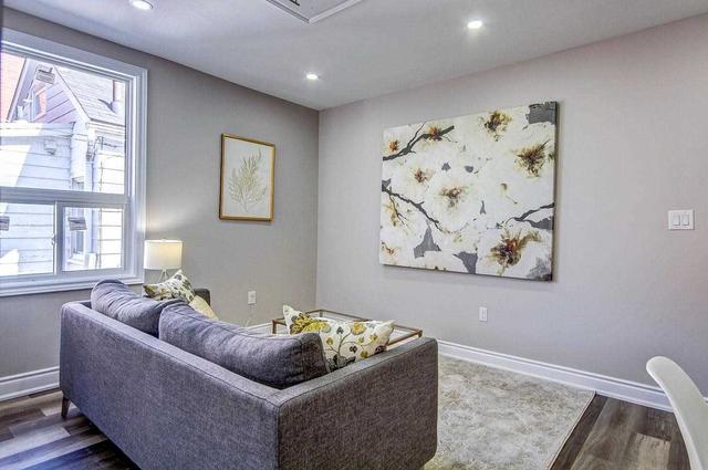 304 Westlake Ave, House detached with 2 bedrooms, 1 bathrooms and 2 parking in Toronto ON | Image 19