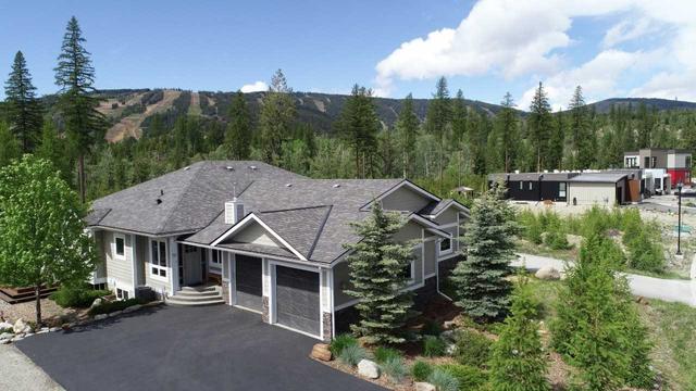 114 Sullivan Dr, House detached with 2 bedrooms, 3 bathrooms and 4 parking in Kimberley BC | Image 1