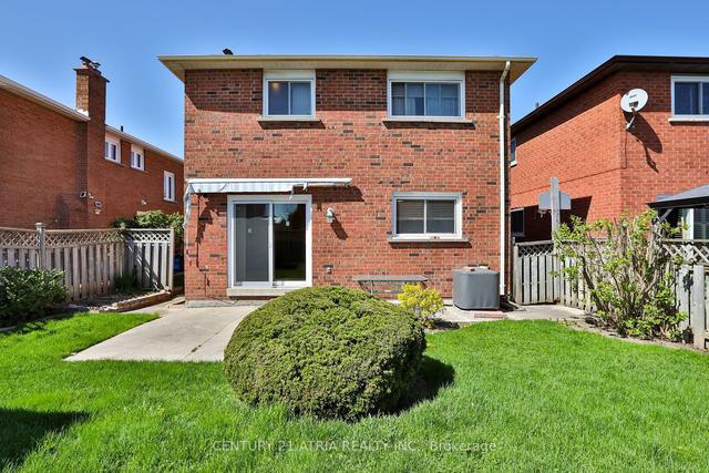 573 Chancellor Dr, House detached with 4 bedrooms, 4 bathrooms and 6 parking in Vaughan ON | Image 11