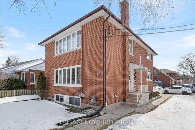 115 Roxborough Ave, House detached with 4 bedrooms, 3 bathrooms and 5 parking in Kitchener ON | Image 23