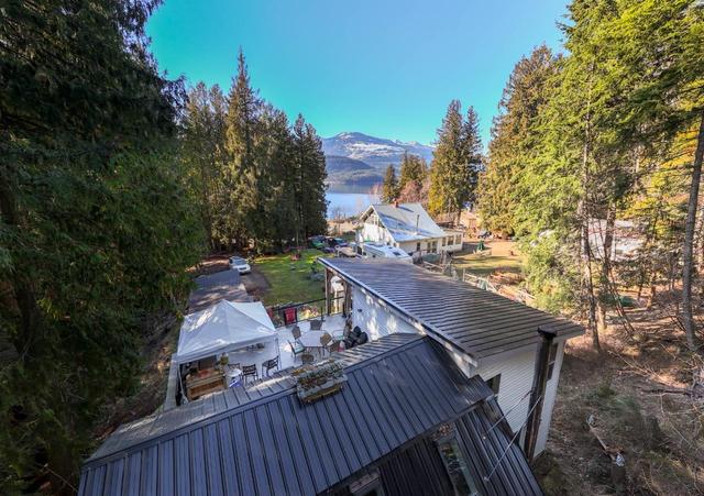 1766 Riondel Road N, House detached with 3 bedrooms, 2 bathrooms and null parking in Central Kootenay A BC | Image 82