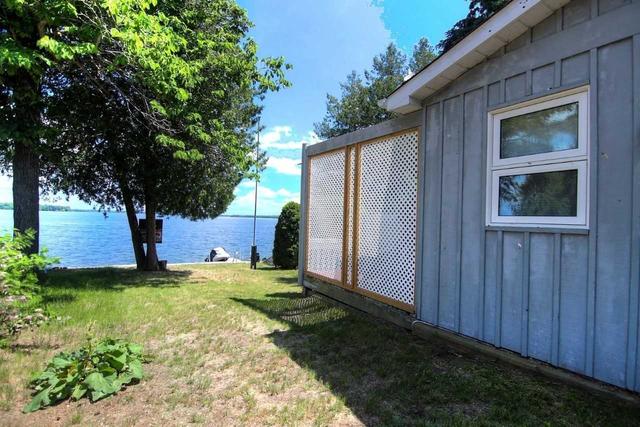 73 Lakeview Cottage Rd, House detached with 3 bedrooms, 1 bathrooms and 4 parking in Kawartha Lakes ON | Image 2