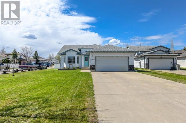 7406 Mission Heights Drive, House detached with 3 bedrooms, 3 bathrooms and 4 parking in Grande Prairie AB | Card Image
