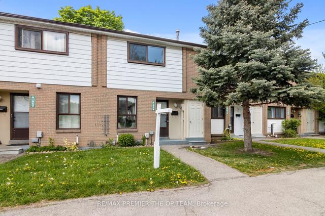217 - 195 Fleetwood Cres, Townhouse with 3 bedrooms, 2 bathrooms and 1 parking in Brampton ON | Image 12