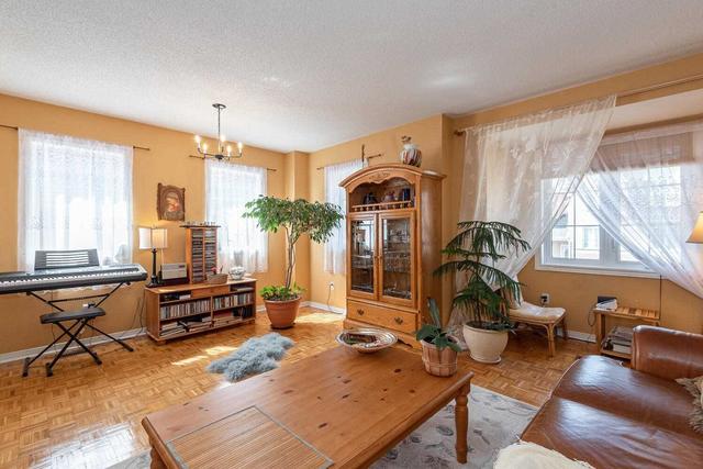 40 Springside Way, Townhouse with 3 bedrooms, 3 bathrooms and 2 parking in Toronto ON | Image 7