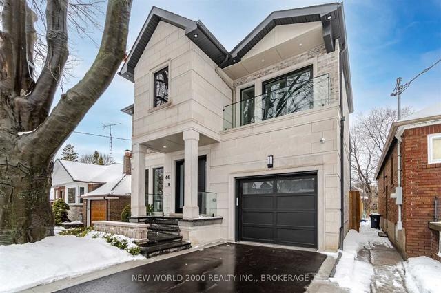 44 Monkton Ave, House detached with 4 bedrooms, 5 bathrooms and 5 parking in Toronto ON | Image 1