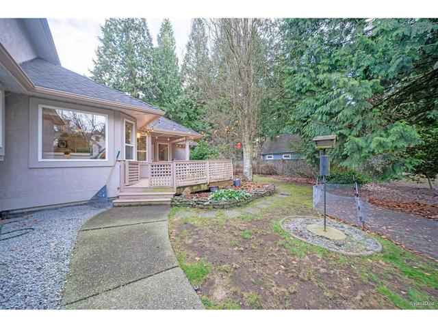 13892 30 Avenue, House detached with 4 bedrooms, 3 bathrooms and 3 parking in Surrey BC | Image 36