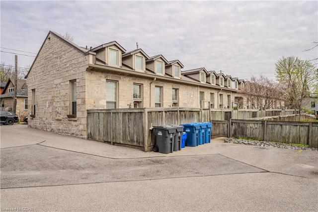 3 - 196 Arthur Street N, House attached with 2 bedrooms, 1 bathrooms and 1 parking in Guelph ON | Image 27