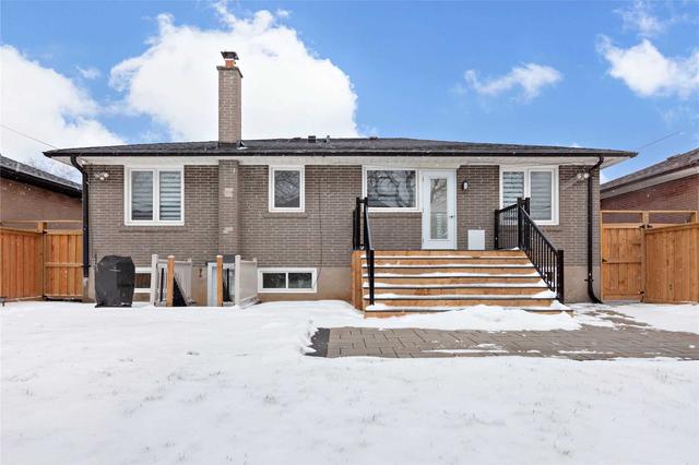 208 Acton Ave, House detached with 3 bedrooms, 2 bathrooms and 6 parking in Toronto ON | Image 17