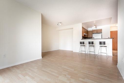 316 - 7 Lorraine Dr, Condo with 2 bedrooms, 2 bathrooms and 1 parking in Toronto ON | Image 5