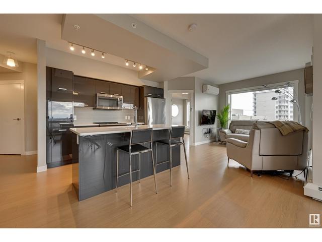 2204 - 10410 102 Av Nw, Condo with 2 bedrooms, 2 bathrooms and 1 parking in Edmonton AB | Image 1