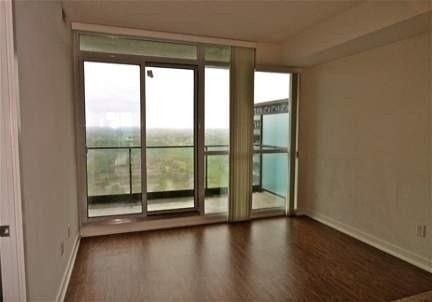 3106 - 29 Singer Crt, Condo with 1 bedrooms, 1 bathrooms and 1 parking in Toronto ON | Image 2