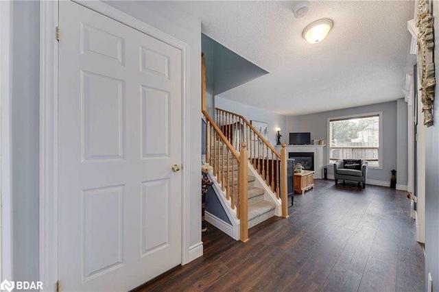 245 Stanley St, House attached with 3 bedrooms, 3 bathrooms and 3 parking in Barrie ON | Image 34