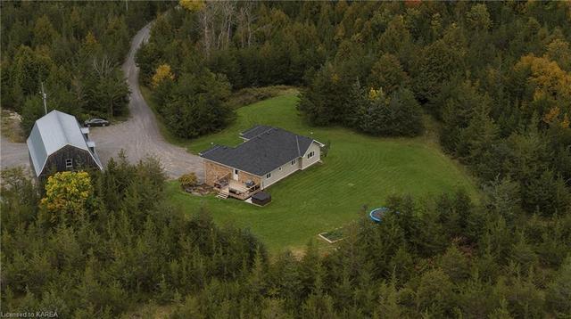 135 Salmon River Road, House detached with 4 bedrooms, 2 bathrooms and 6 parking in Greater Napanee ON | Image 40
