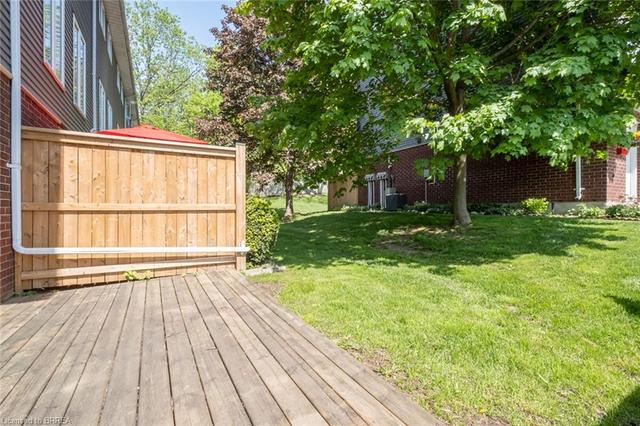 a - 52 Harris Avenue, House attached with 3 bedrooms, 1 bathrooms and 2 parking in Brantford ON | Image 29