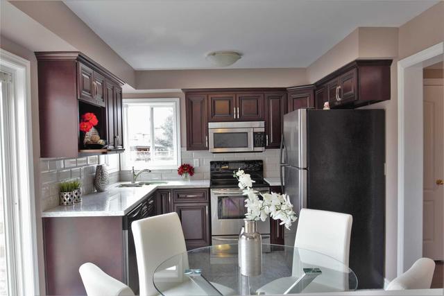 60 Harty Cres, House detached with 3 bedrooms, 4 bathrooms and 4 parking in Ajax ON | Image 8