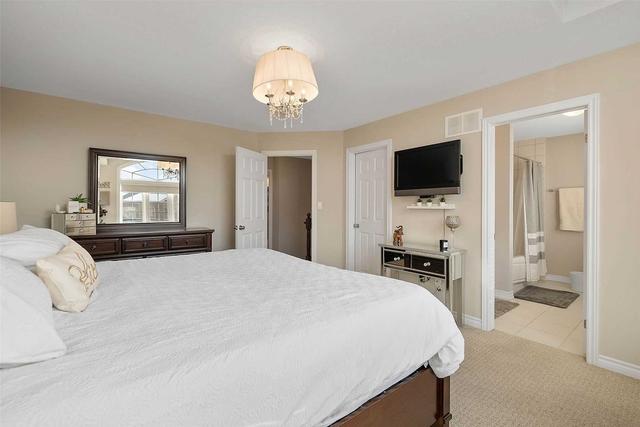 77 Avery Cres, Condo with 3 bedrooms, 3 bathrooms and 5 parking in St. Catharines ON | Image 13