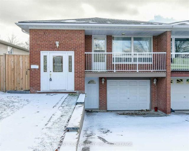 main - 1198 Shadeland Dr, House semidetached with 3 bedrooms, 2 bathrooms and 1 parking in Mississauga ON | Image 1