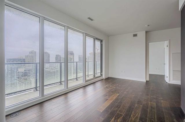 3502 - 115 Blue Jays Way, Condo with 3 bedrooms, 2 bathrooms and 1 parking in Toronto ON | Image 2