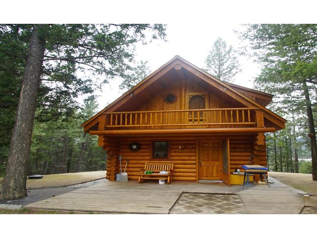 6270 Aspen Road, House detached with 1 bedrooms, 1 bathrooms and null parking in East Kootenay E BC | Image 2
