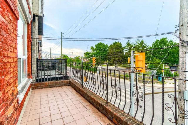 541 Ossington Ave, House semidetached with 4 bedrooms, 3 bathrooms and 2 parking in Toronto ON | Image 14