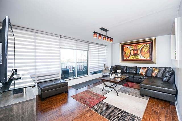 406 - 19 Four Winds Dr, Condo with 3 bedrooms, 2 bathrooms and 1 parking in Toronto ON | Image 9