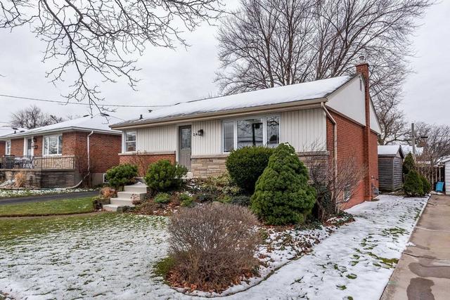 24 Ashland Ave, House detached with 3 bedrooms, 2 bathrooms and 3 parking in Hamilton ON | Image 1