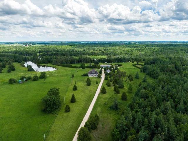 329796 3rd Concession Rd, House detached with 2 bedrooms, 3 bathrooms and 12 parking in Grey Highlands ON | Image 12