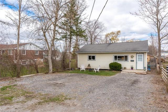 466 Gilmore Road, House detached with 1 bedrooms, 1 bathrooms and null parking in Fort Erie ON | Image 4