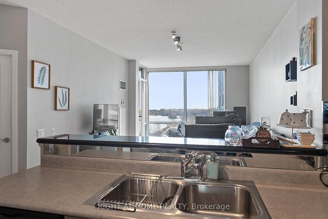 714 - 5 Marine Parade Dr, Condo with 1 bedrooms, 1 bathrooms and 1 parking in Toronto ON | Image 4