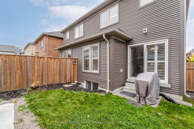 200 Lady Angela Ave S, House semidetached with 3 bedrooms, 4 bathrooms and 2 parking in Oshawa ON | Image 27