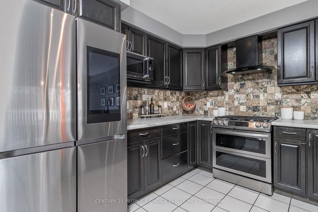 52 Grey Oak Dr, House detached with 3 bedrooms, 4 bathrooms and 6 parking in Guelph ON | Image 2