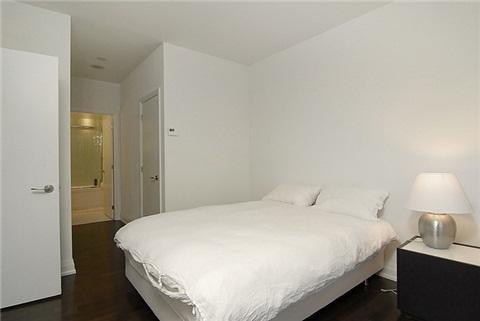 1701 - 80 John St, Condo with 2 bedrooms, 2 bathrooms and 1 parking in Toronto ON | Image 12