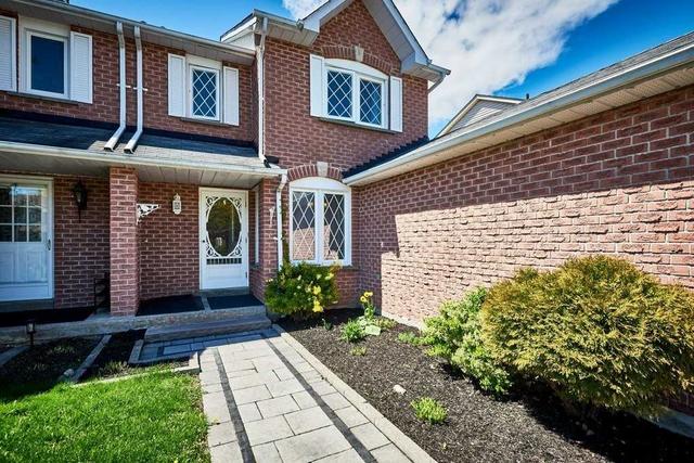 58 Hawkins Cres, House semidetached with 3 bedrooms, 2 bathrooms and 5 parking in Ajax ON | Image 12