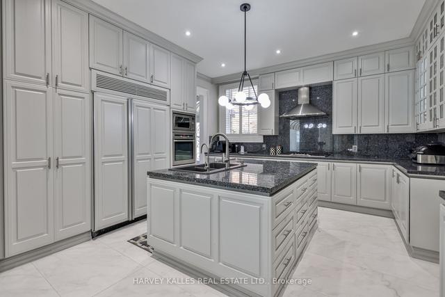 60 Dunvegan Rd, House detached with 7 bedrooms, 9 bathrooms and 10 parking in Toronto ON | Image 8