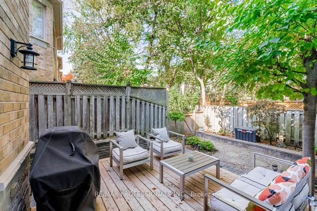 5 Briarly Lane, House attached with 3 bedrooms, 3 bathrooms and 2 parking in Toronto ON | Image 22