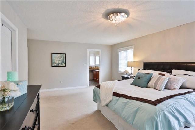 184 Succession Cres, House detached with 4 bedrooms, 4 bathrooms and 2 parking in Barrie ON | Image 10