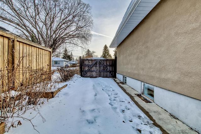 10 Mayfair Road Sw, House detached with 4 bedrooms, 2 bathrooms and 3 parking in Calgary AB | Image 42