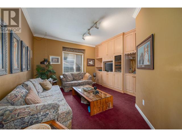 955 Purcell Court, House detached with 5 bedrooms, 3 bathrooms and 6 parking in Kelowna BC | Image 17